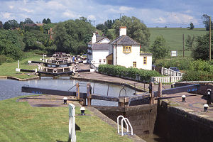 narrowboat holidays in Worcester